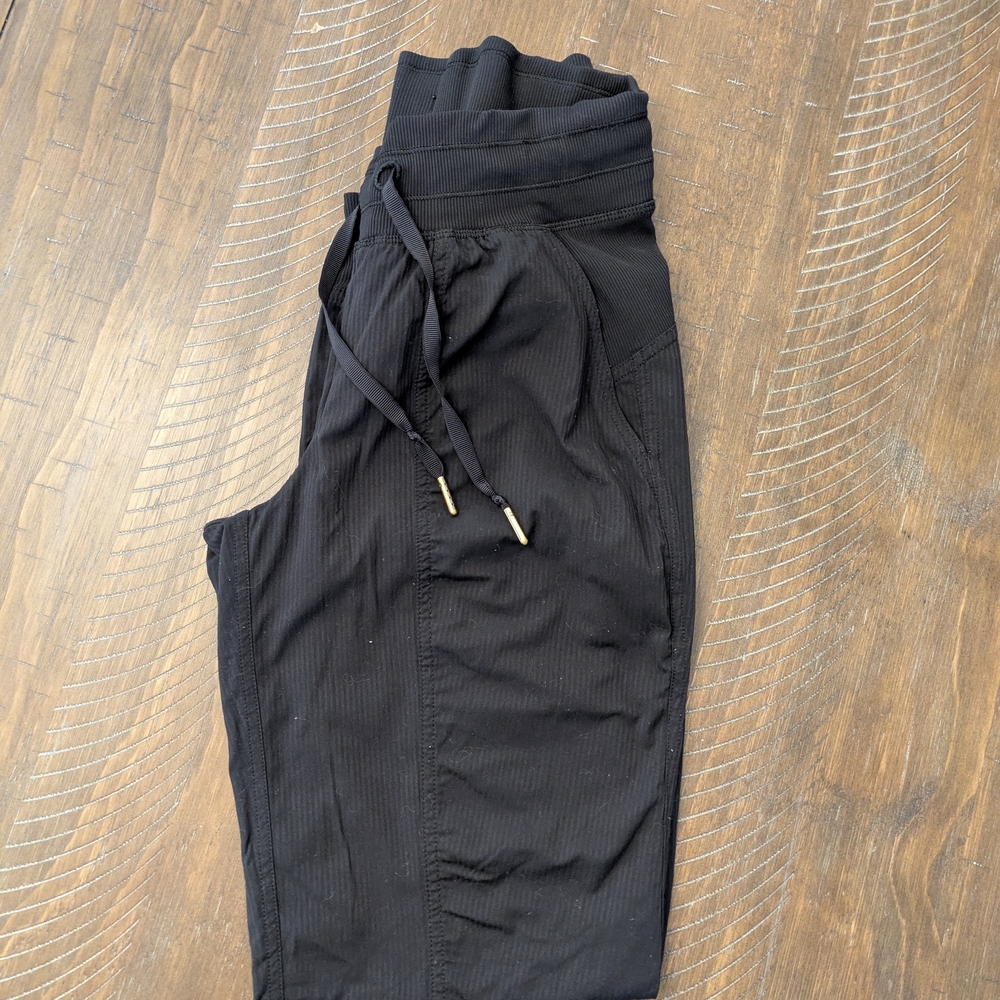 Lululemon Black Dance Studio Joggers Size 2